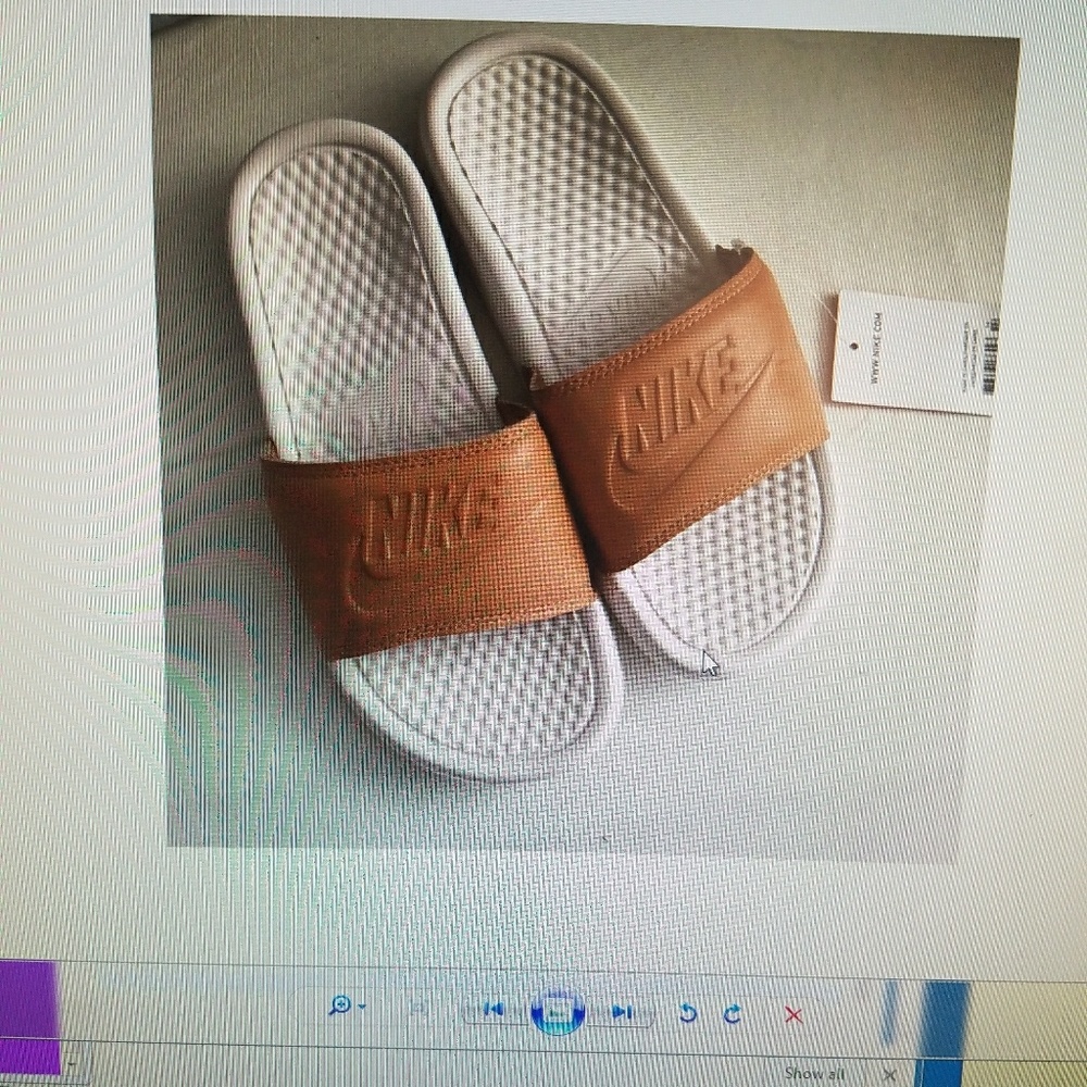 NOT SELLING LOOKING FOR THESE SIZE 6